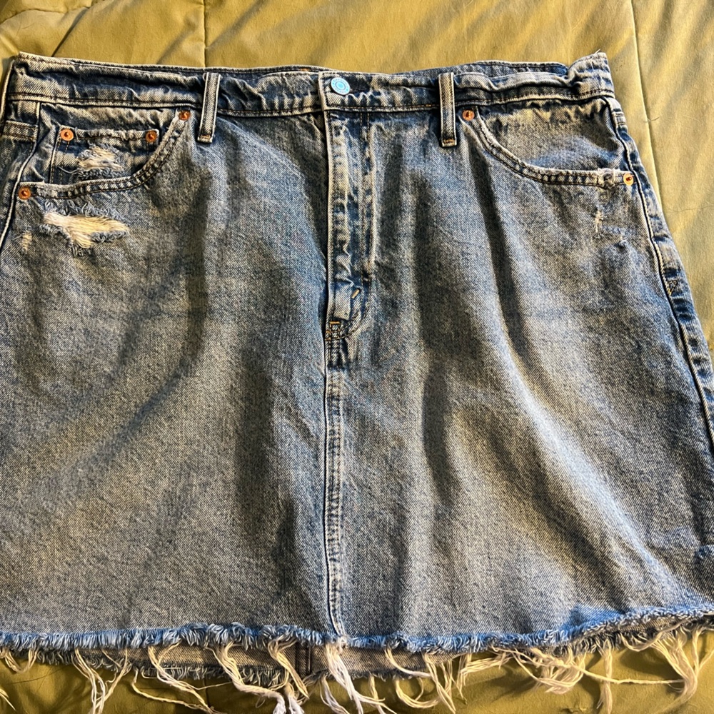 Gap icon denim skirt